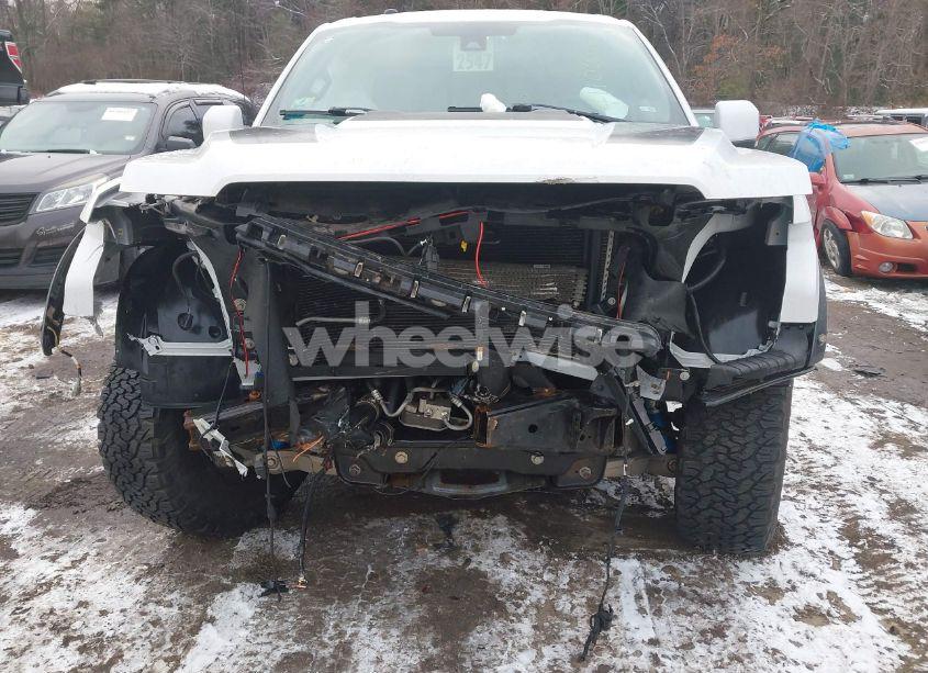 Photo 6 of 2018 Ford F-150 RAPTOR (VIN 1FTFW1RG3JFE52778)