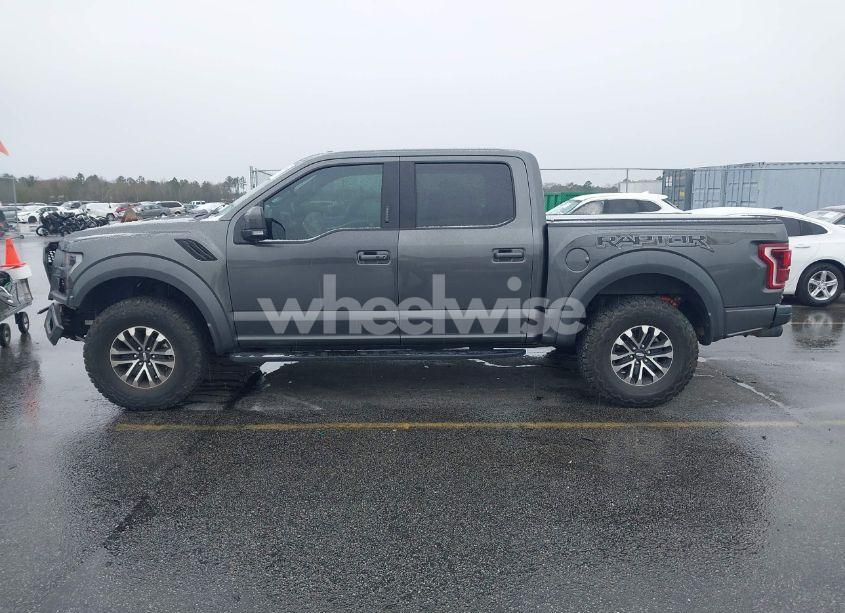 Photo 14 of 2019 Ford F-150 RAPTOR (VIN 1FTFW1RG3KFB42812)