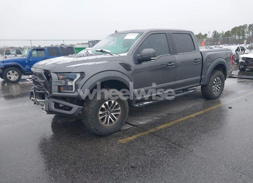 Photo 2 of 2019 Ford F-150 RAPTOR (VIN 1FTFW1RG3KFB42812)