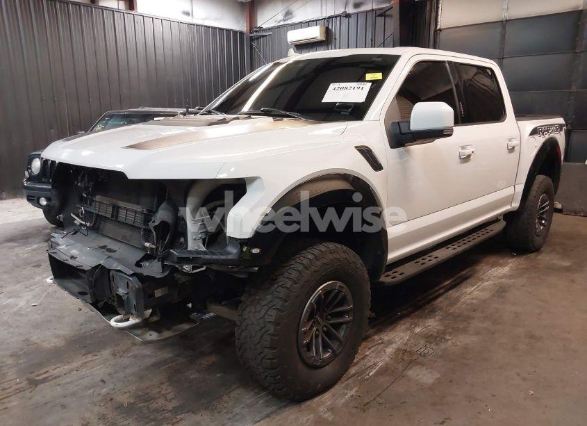 Photo 2 of 2019 Ford F-150 RAPTOR (VIN 1FTFW1RG3KFC98445)