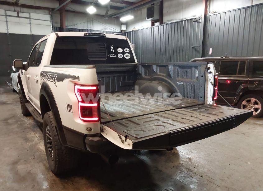 Photo 3 of 2019 Ford F-150 RAPTOR (VIN 1FTFW1RG3KFC98445)