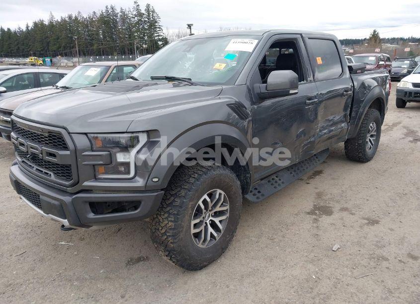 Photo 2 of 2018 Ford F-150 RAPTOR (VIN 1FTFW1RG4JFC03230)