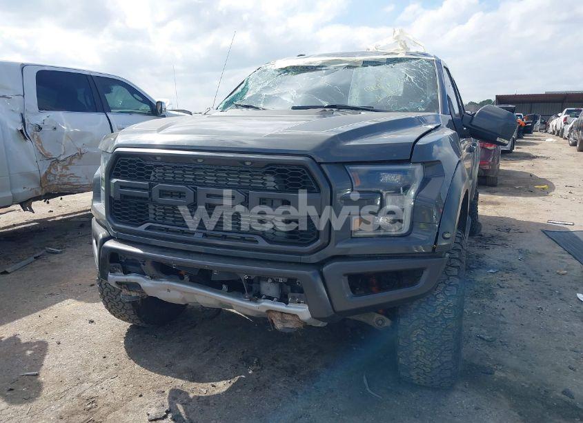 Photo 2 of 2020 Ford F-150 RAPTOR (VIN 1FTFW1RG4LFA37620)