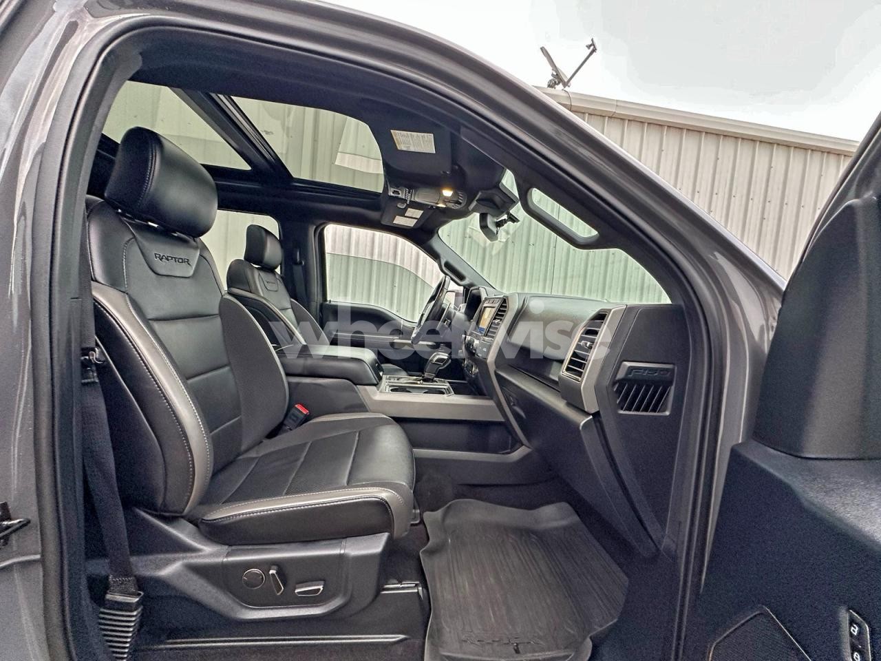 Photo 5 of 2020 FORD F150 RAPTOR (VIN 1FTFW1RG4LFB84388)