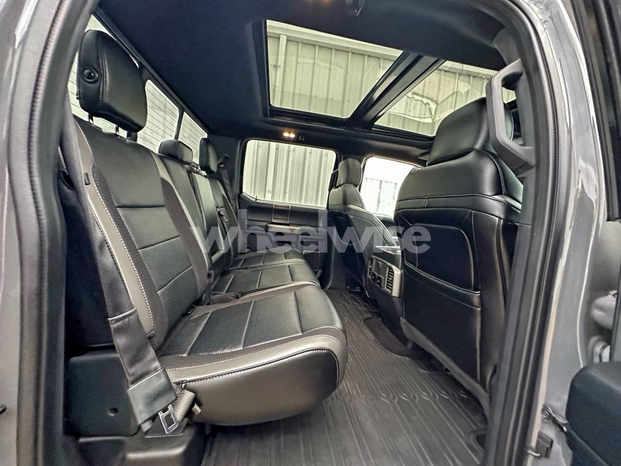 Photo 6 of 2020 FORD F150 RAPTOR (VIN 1FTFW1RG4LFB84388)