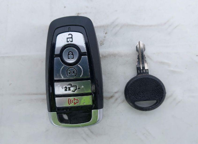 Photo 11 of 2022 Ford F-150 RAPTOR (VIN 1FTFW1RG4NFB48056)