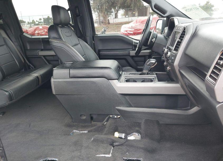 Photo 5 of 2018 Ford F-150 RAPTOR (VIN 1FTFW1RG5JFA86645)