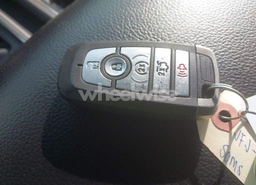 Photo 11 of 2018 Ford F-150 RAPTOR (VIN 1FTFW1RG5JFC76185)