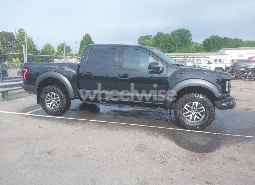 Photo 13 of 2018 Ford F-150 RAPTOR (VIN 1FTFW1RG5JFC76185)