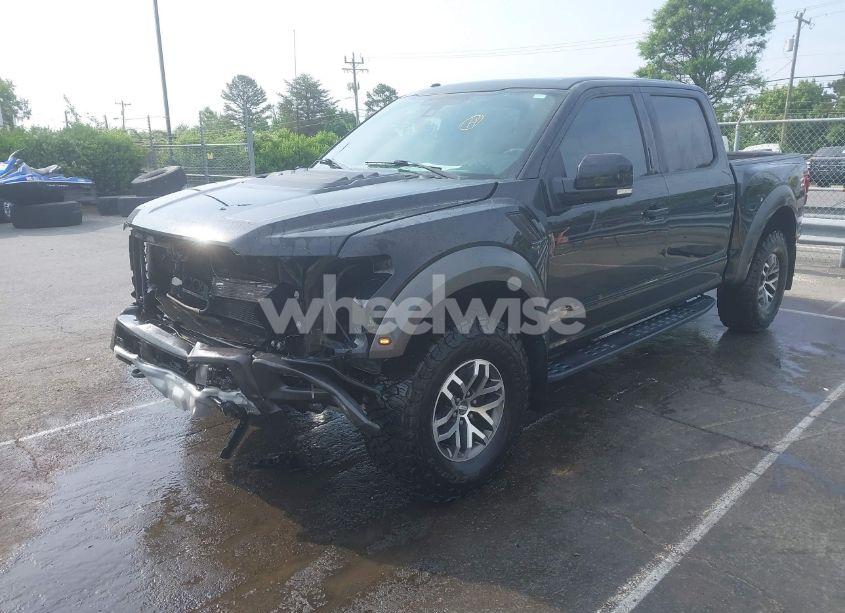 Photo 2 of 2018 Ford F-150 RAPTOR (VIN 1FTFW1RG5JFC76185)