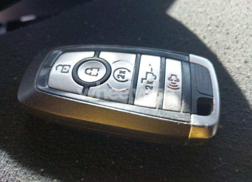 Photo 11 of 2018 Ford F-150 RAPTOR (VIN 1FTFW1RG6JFA40841)