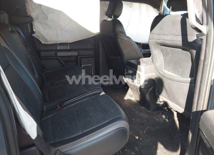 Photo 8 of 2018 Ford F-150 RAPTOR (VIN 1FTFW1RG6JFB81019)