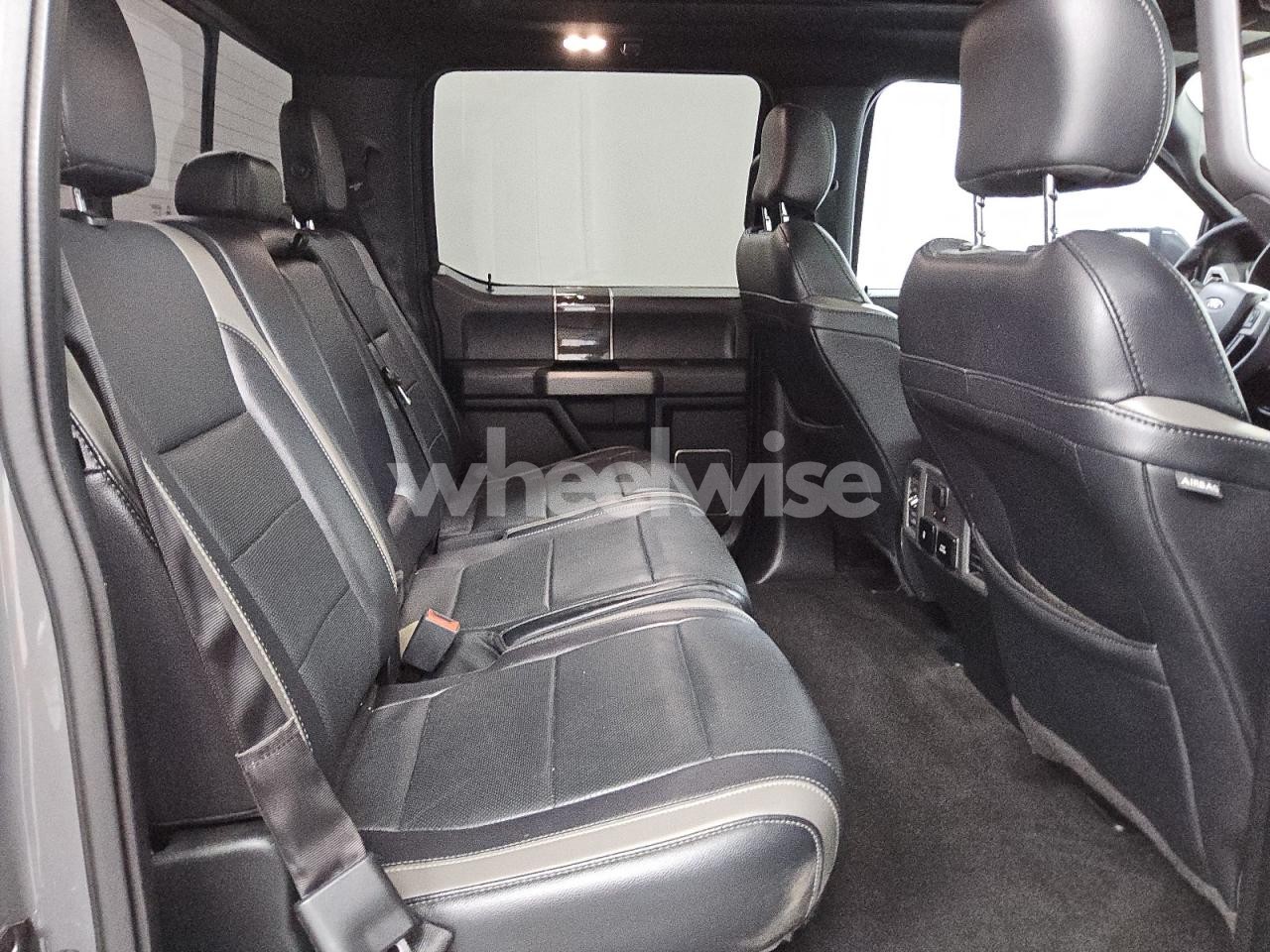 Photo 10 of 2018 FORD F150 RAPTOR (VIN 1FTFW1RG6JFC00037)