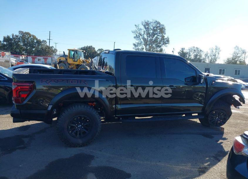 Photo 13 of 2024 Ford F-150 RAPTOR (VIN 1FTFW1RG6RFA56789)