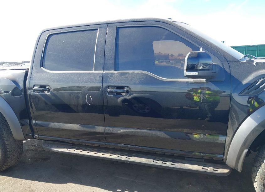 Photo 13 of 2017 Ford F-150 RAPTOR (VIN 1FTFW1RG7HFA53365)