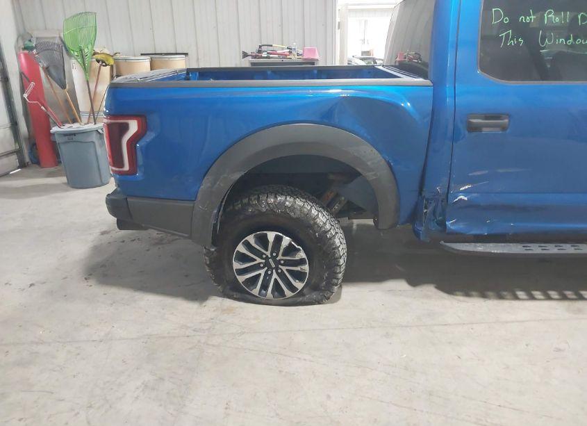 Photo 6 of 2019 Ford F-150 RAPTOR (VIN 1FTFW1RG7KFA79083)
