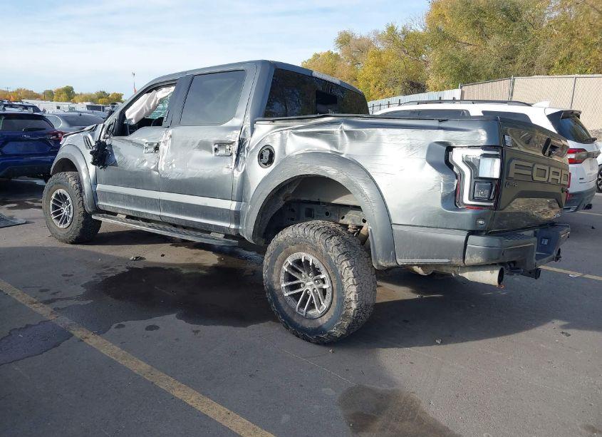 Photo 3 of 2019 Ford F-150 RAPTOR (VIN 1FTFW1RG7KFC85617)