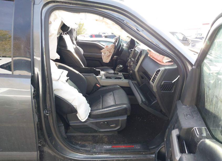 Photo 5 of 2019 Ford F-150 RAPTOR (VIN 1FTFW1RG7KFC85617)