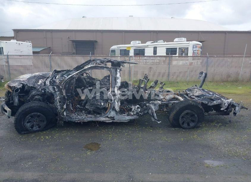 Photo 13 of 2018 Ford F-150 RAPTOR (VIN 1FTFW1RG8JFA16766)