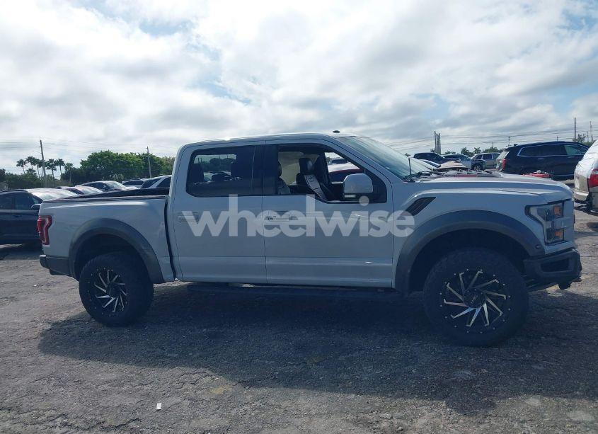 Photo 13 of 2017 Ford F-150 RAPTOR (VIN 1FTFW1RG9HFB30415)