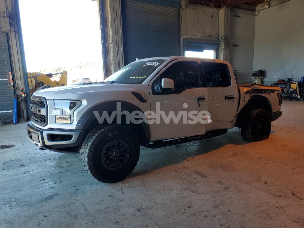 2019 FORD F150 RAPTOR (VIN 1FTFW1RG9KFC44082) main photo