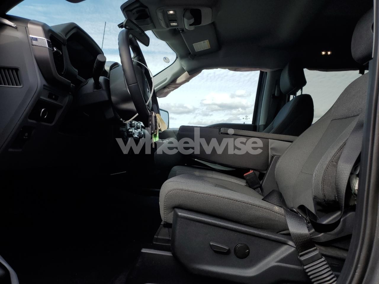 Photo 7 of 2025 FORD F150 XLT (VIN 1FTFW3L89SKE89033)