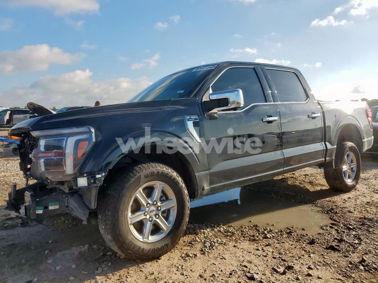 2025 FORD F150 LARIAT (VIN 1FTFW5L53SKE17844) main photo