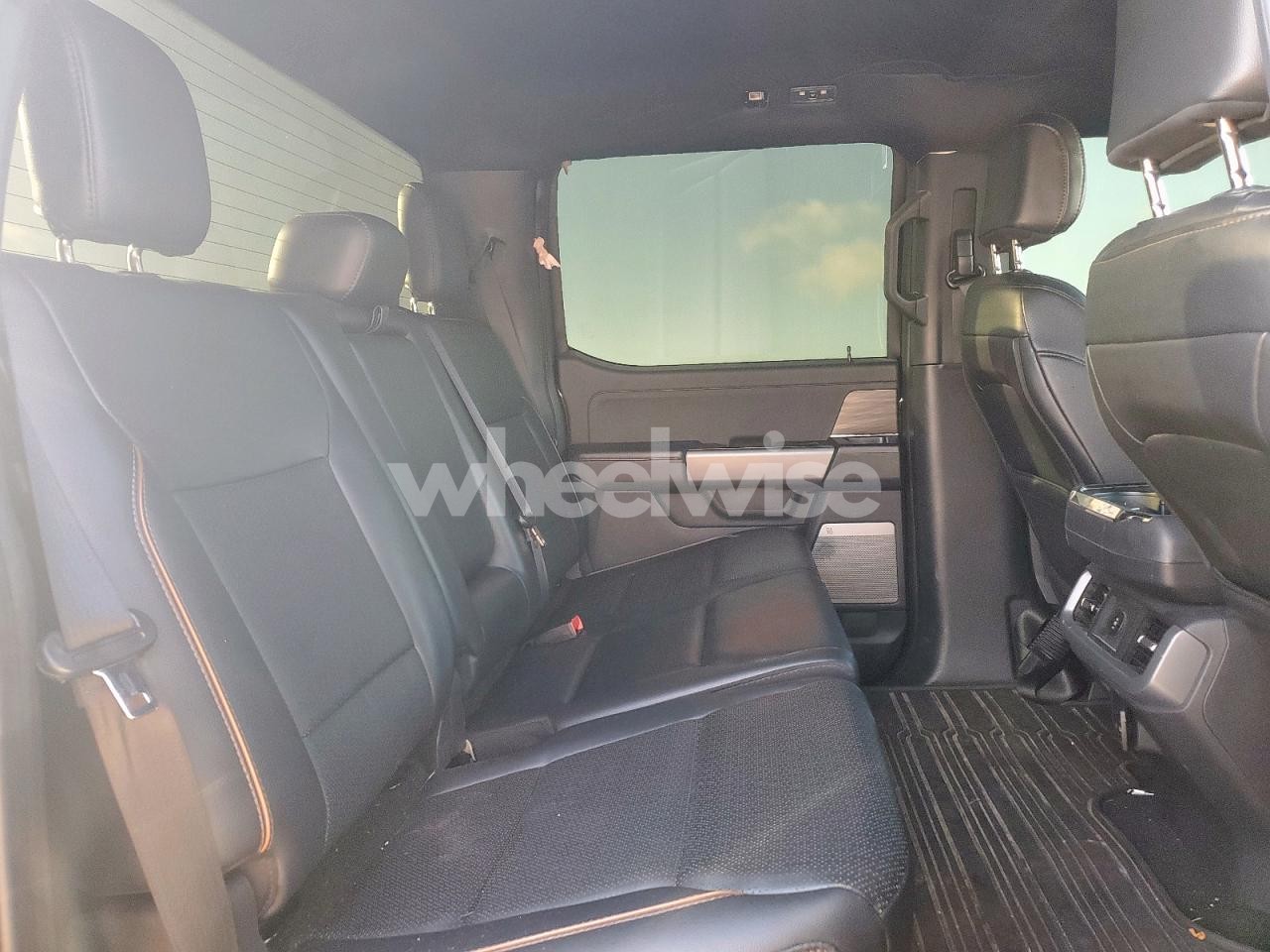 Photo 10 of 2025 FORD F150 LARIAT (VIN 1FTFW5L53SKE17844)