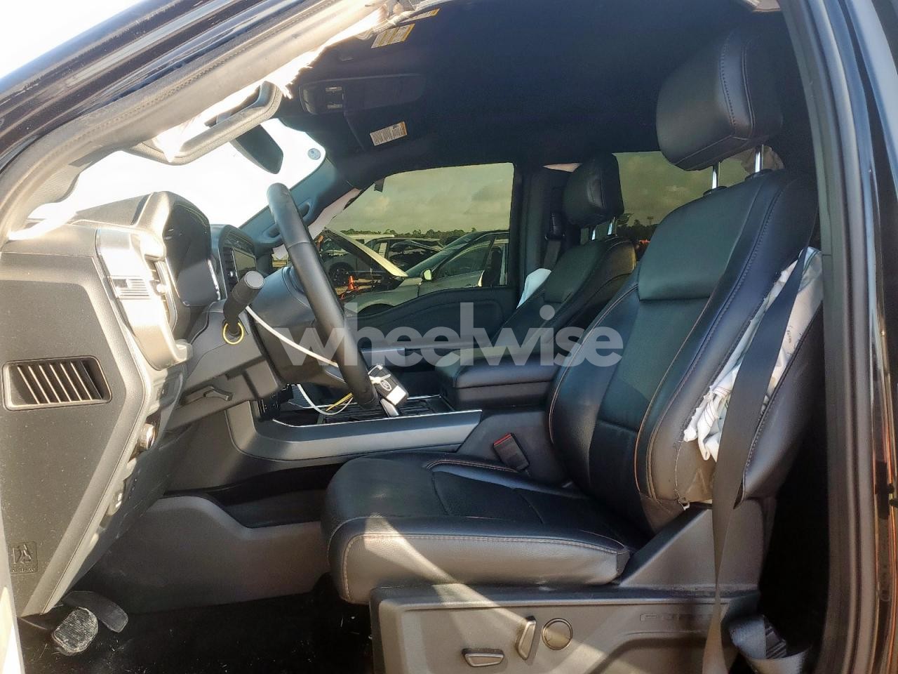 Photo 7 of 2025 FORD F150 LARIAT (VIN 1FTFW5L53SKE17844)