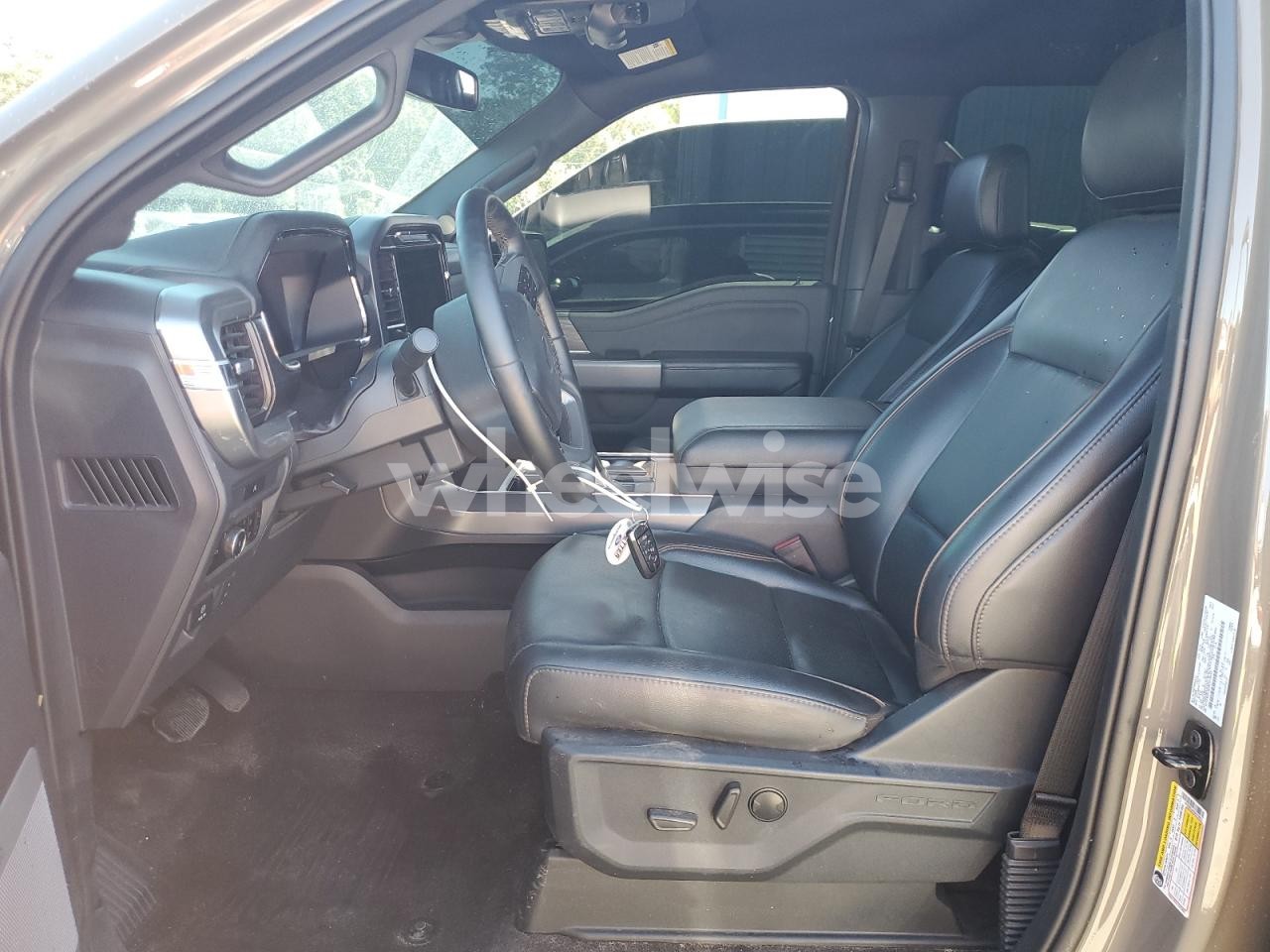 Photo 7 of 2025 FORD F150 LARIAT (VIN 1FTFW5L82SFA19012)