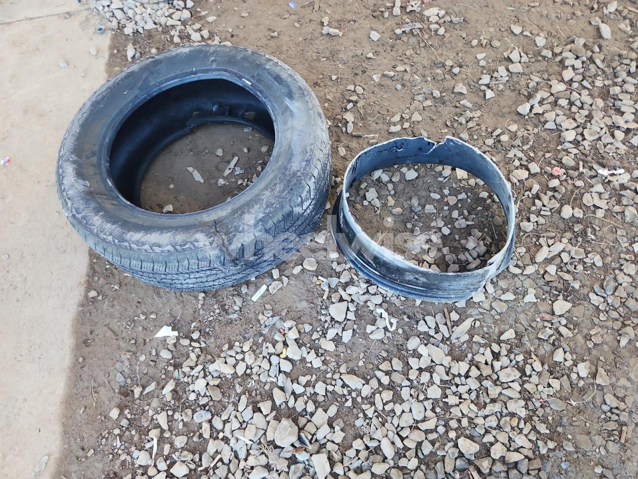 Photo 12 of 2024 FORD F150 LARIAT (VIN 1FTFW5L86RFB99086)