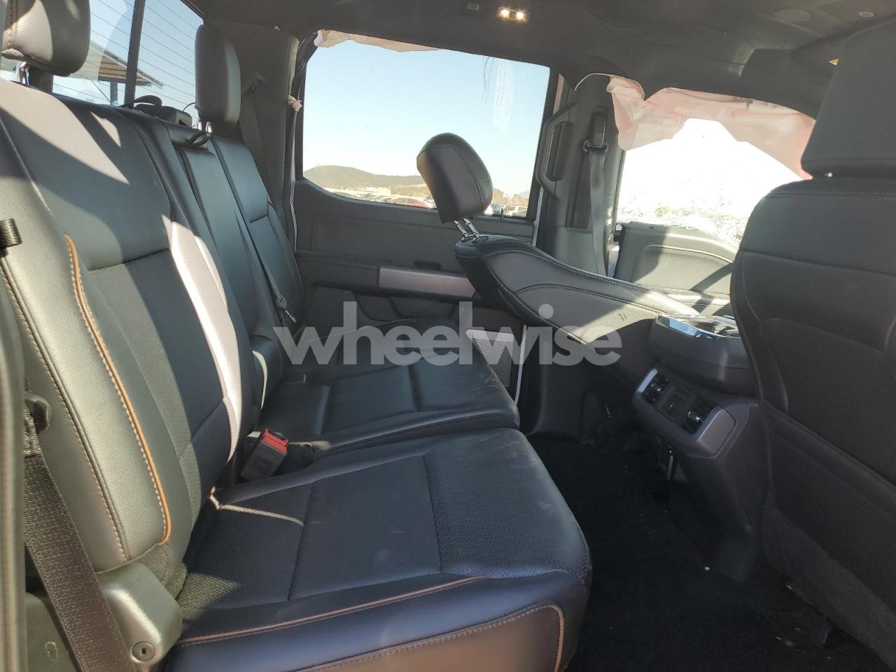 Photo 10 of 2025 FORD F150 LARIAT (VIN 1FTFW5L86SFA87586)