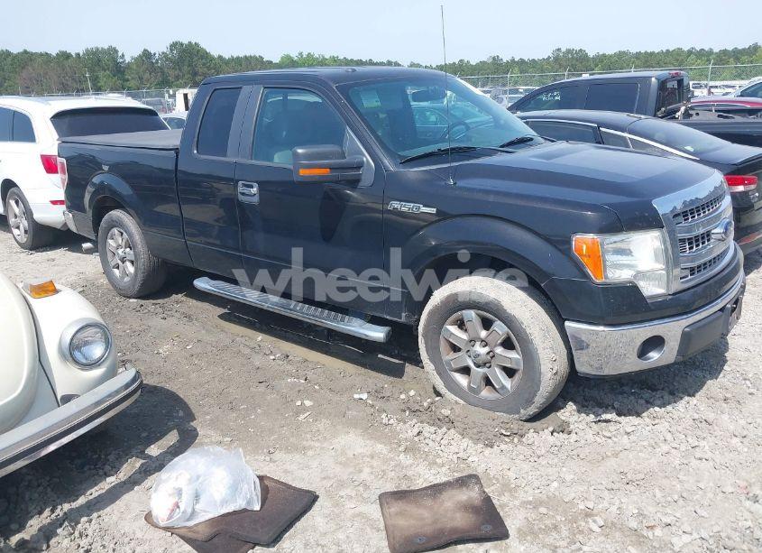 2014 Ford F-150 XLT (VIN 1FTFX1CF8EFB82093) main photo