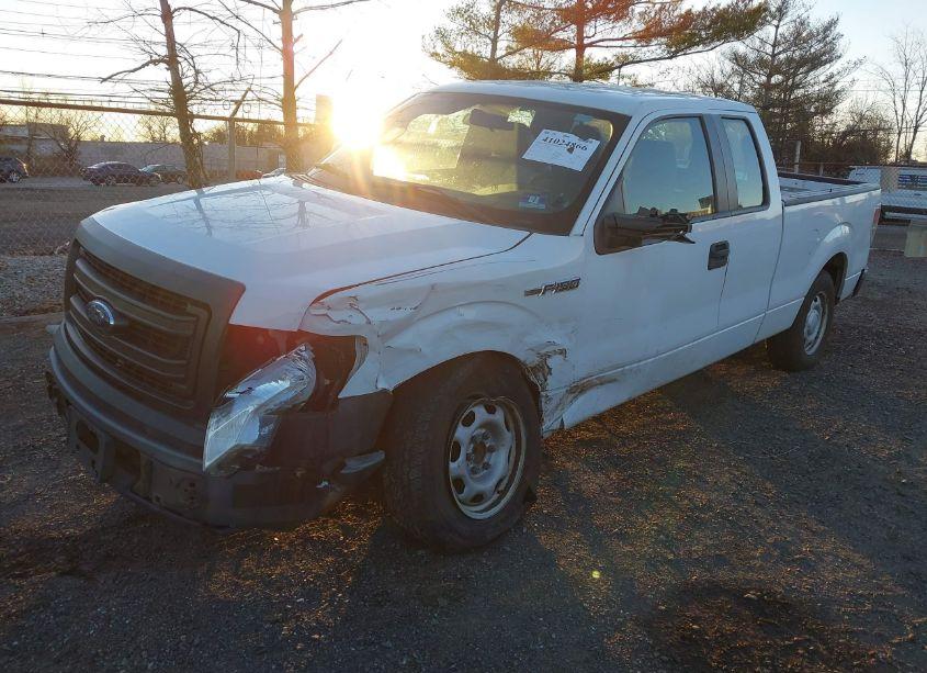 Photo 2 of 2013 Ford F-150 XL (VIN 1FTFX1CFXDKG34616)