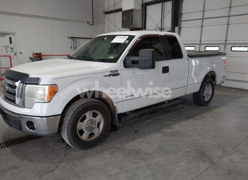 Photo 2 of 2011 Ford F-150 XLT (VIN 1FTFX1CT9BFB10353)