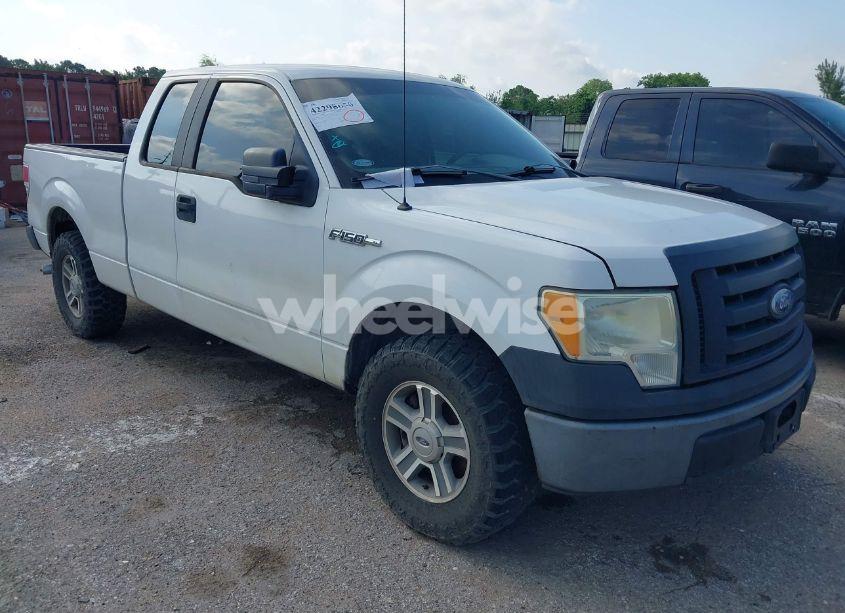2010 Ford F-150 FX2 SPORT/LARIAT/XL/XLT (VIN 1FTFX1CV6AKE58702) main photo