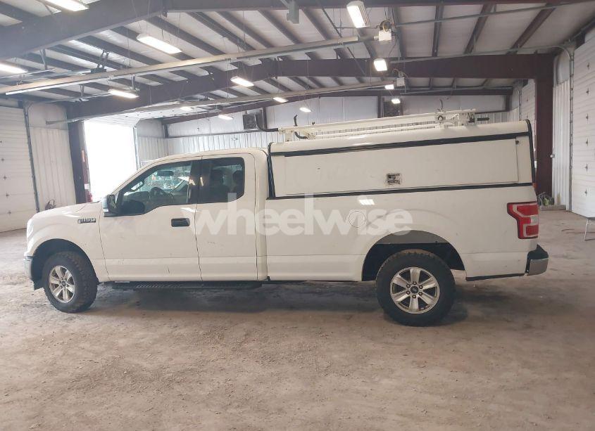 Photo 14 of 2019 Ford F-150 XLT (VIN 1FTFX1E44KKC43468)