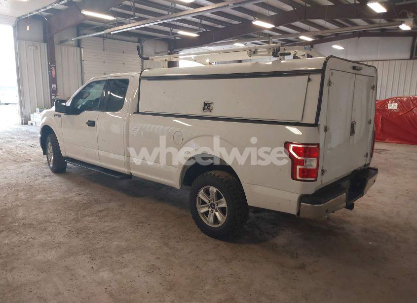 Photo 3 of 2019 Ford F-150 XLT (VIN 1FTFX1E44KKC43468)