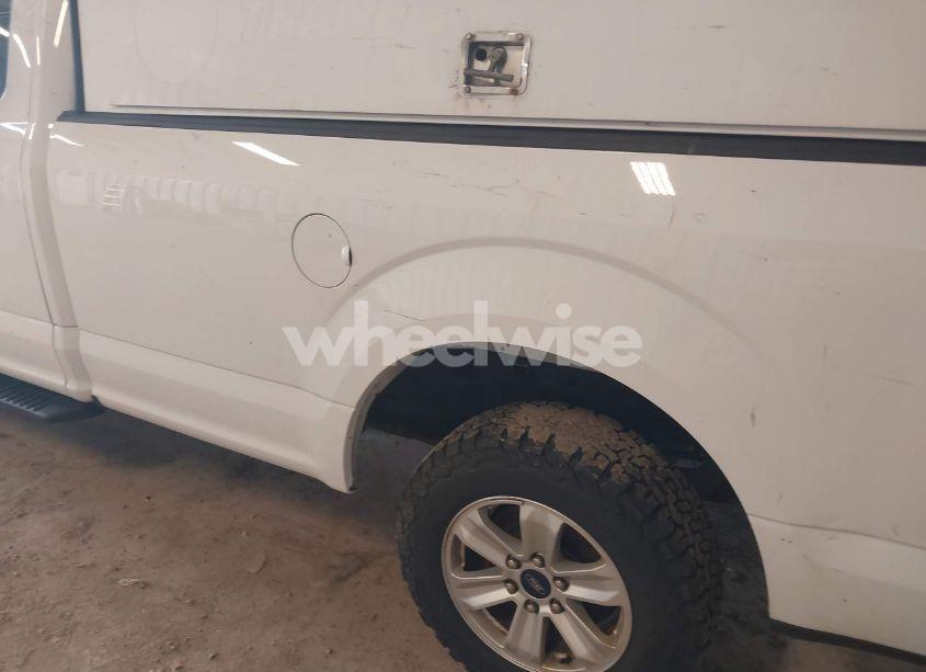 Photo 6 of 2019 Ford F-150 XLT (VIN 1FTFX1E44KKC43468)