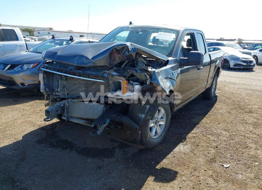 Photo 2 of 2020 Ford F-150 XLT (VIN 1FTFX1E45LKE45625)