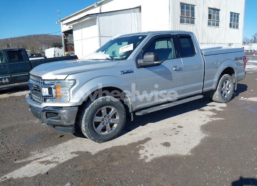 Photo 2 of 2018 Ford F-150 XLT (VIN 1FTFX1E50JKD30582)