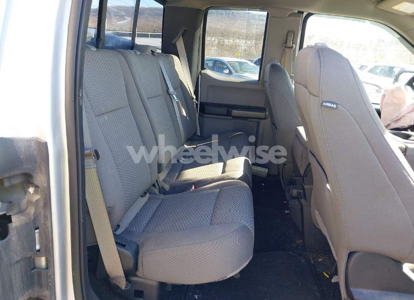 Photo 8 of 2018 Ford F-150 XLT (VIN 1FTFX1E50JKD30582)