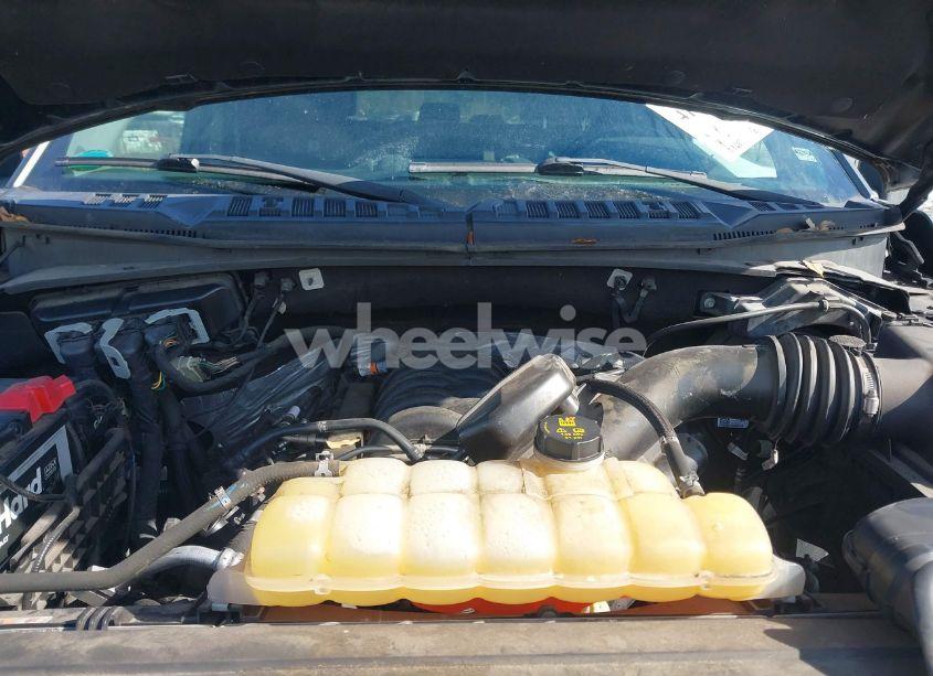 Photo 10 of 2018 Ford F-150 XLT (VIN 1FTFX1E52JFA58304)