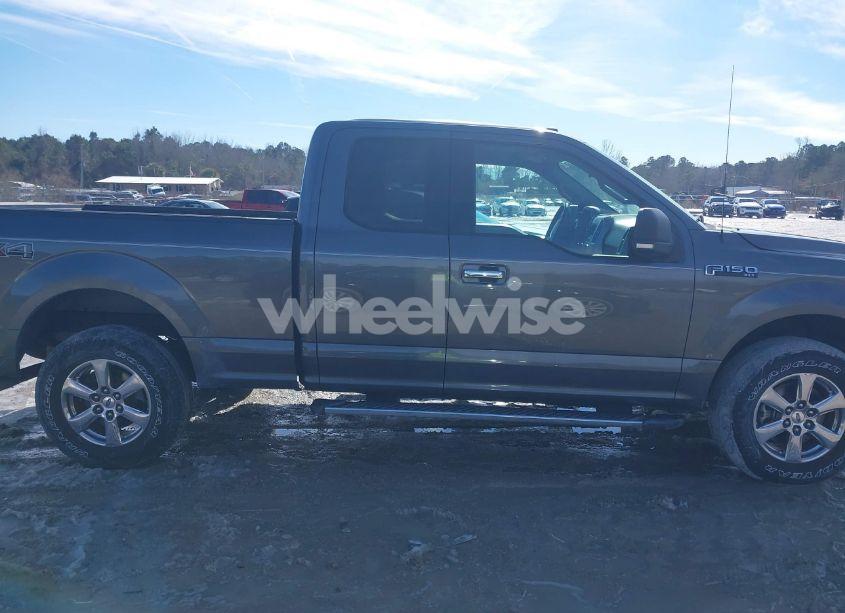 Photo 13 of 2018 Ford F-150 XLT (VIN 1FTFX1E52JFA58304)