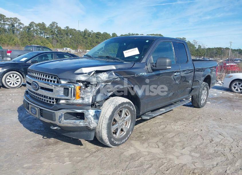 Photo 2 of 2018 Ford F-150 XLT (VIN 1FTFX1E52JFA58304)