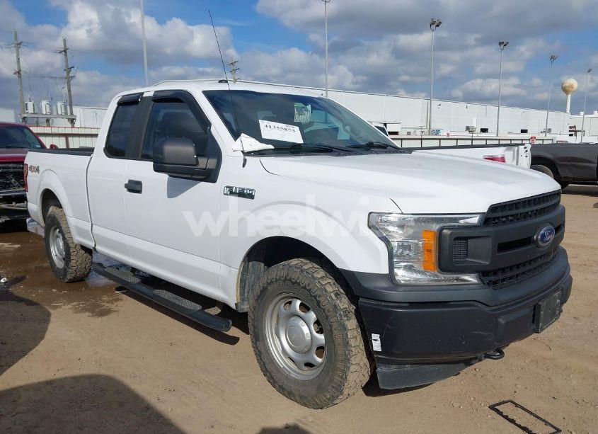 2018 Ford F-150 XL (VIN 1FTFX1E52JKC39667) main photo