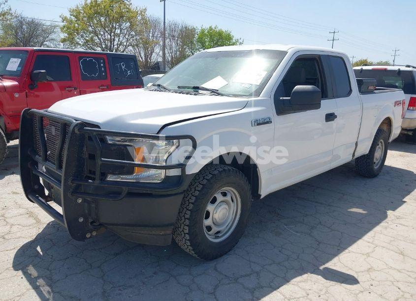 Photo 2 of 2018 Ford F-150 XL (VIN 1FTFX1E53JKD23304)