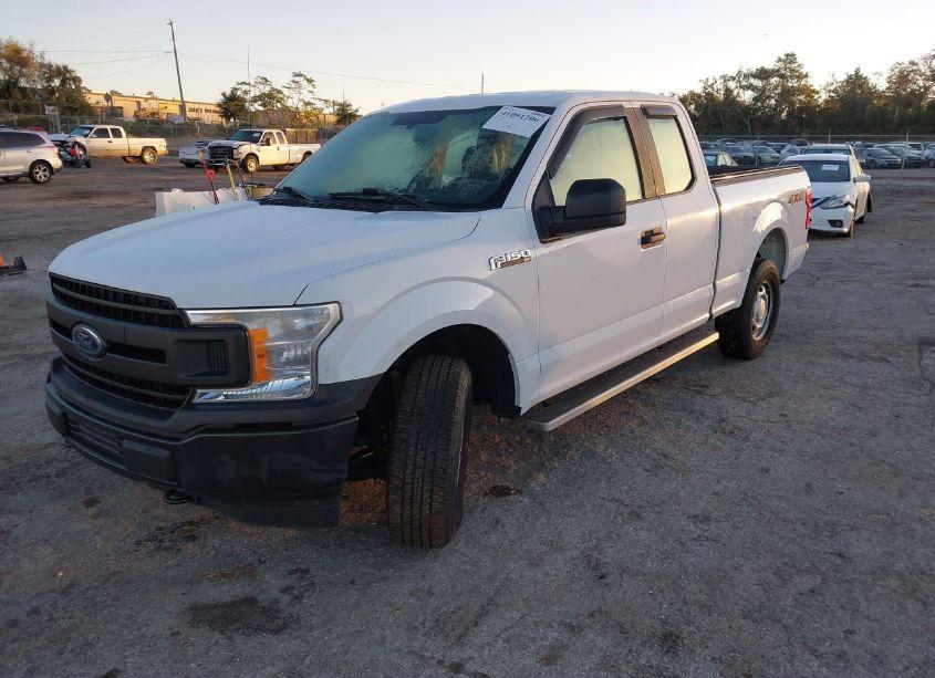 Photo 2 of 2018 Ford F-150 XL (VIN 1FTFX1E53JKE82369)