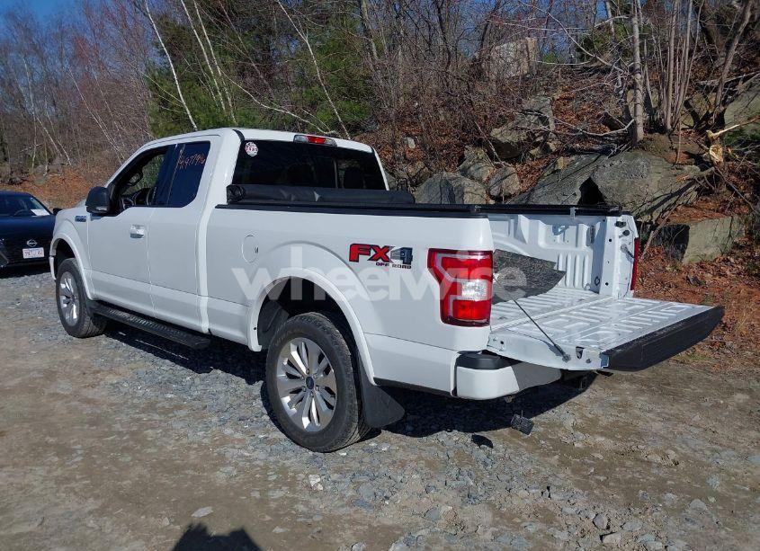 Photo 3 of 2020 Ford F-150 XLT (VIN 1FTFX1E53LFB83511)