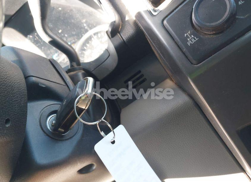 Photo 11 of 2018 Ford F-150 XLT (VIN 1FTFX1E54JFB12847)